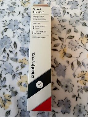 Cricut Joy Xtra Smart Iron-On Vinyl - Matte (3 Sheets)